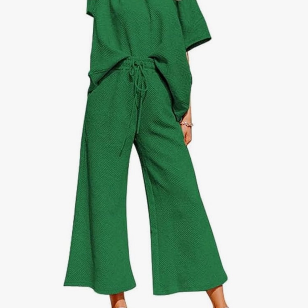 Green Women‘s textured lounge wear